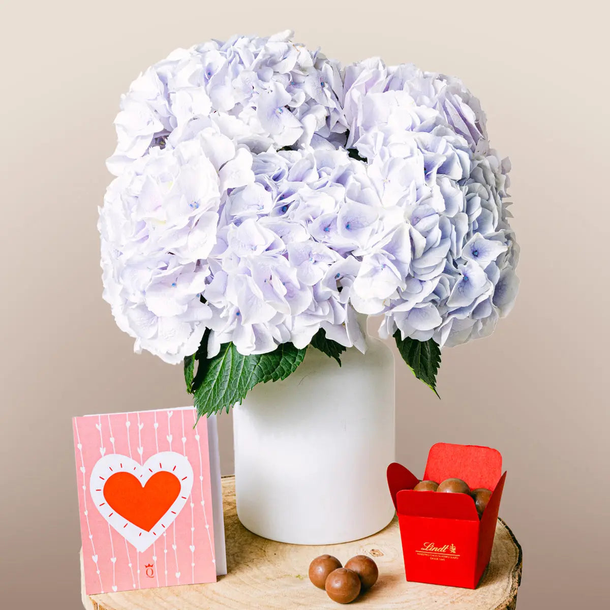 Night Sea: Ortensie e Alstroemeria