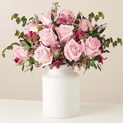Pink Bloom: Rose e Alstromerie
