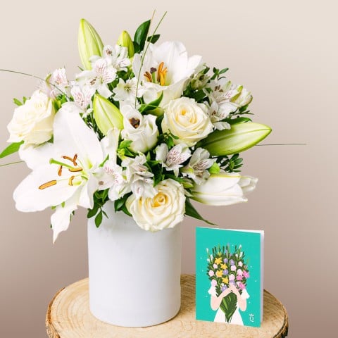 Aurora Shine: Bouquet di fiori, vaso e biglietto di auguri