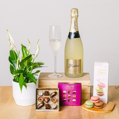 Capriccio Pacifico: Giglio della Pace & Cava