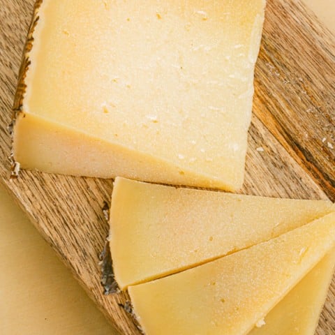 Delicate Collection: Mini praline e formaggio stagionato highlight