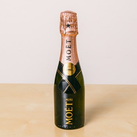 Delizia Premium: Cava e cioccolatini highlight