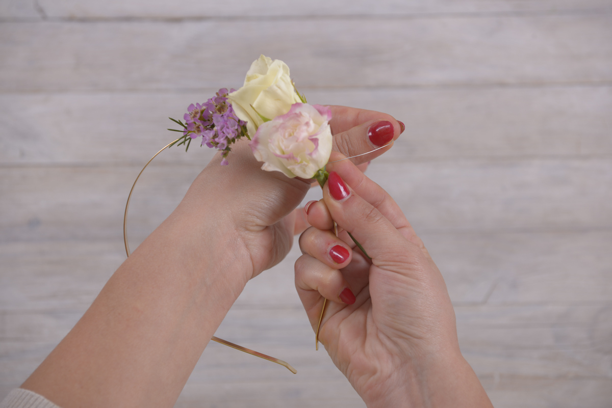 Fai-da-te con fiori: cerchietto floreale ⋆ FloraQueen IT