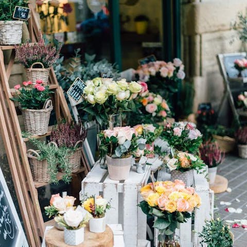 The Perfect Florist Near You: FloraQueen - Flora Queen