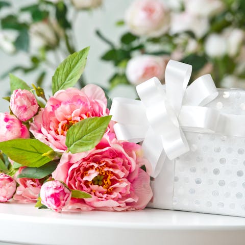 What Are the Best Happy Birthday Roses? - Flora Queen