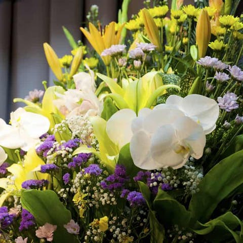 Unique Funeral Flower Arrangements: What You Need to Know Before You Send - Flora Queen
