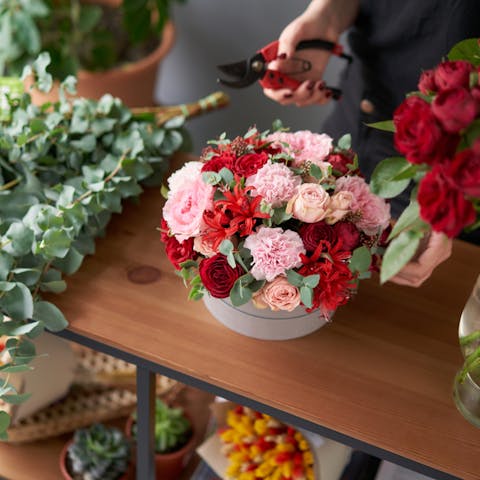 Flowers Delivered Tomorrow - Flora Queen