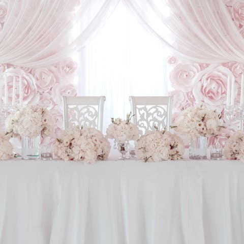 Types of White Flowers to Add to Your Perfect Arrangement - Flora Queen