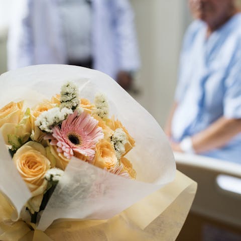 How to Send Flowers to a Hospital - Flora Queen