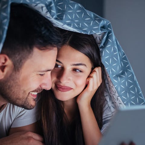 5 Super Romantic Movies To Watch This Valentine’s Day - Flora Queen